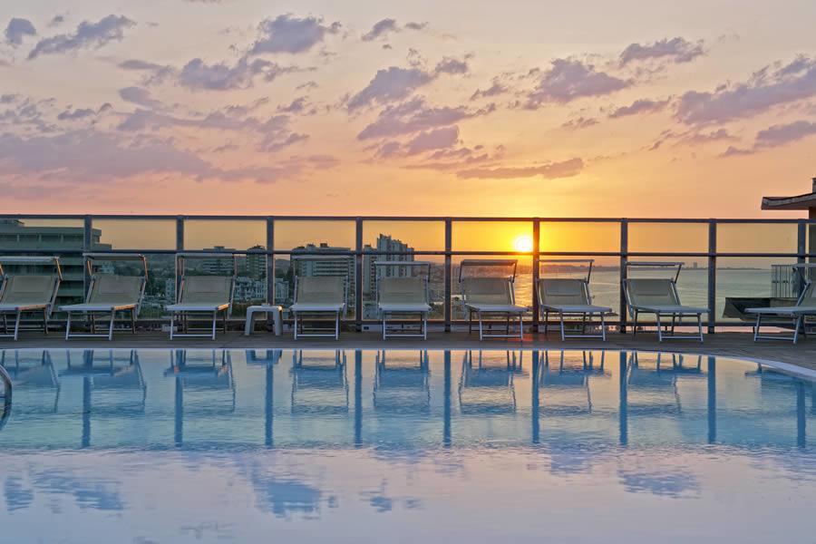 Hotel Universal Cattolica Exterior photo